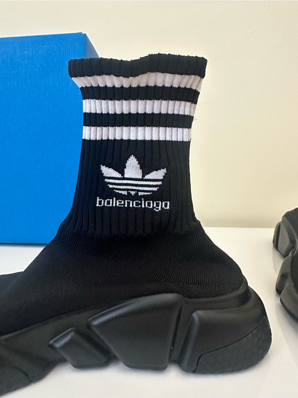 Balenciaga
Balenciaga X Adidas Speed Trainers - Picture 7 of 9